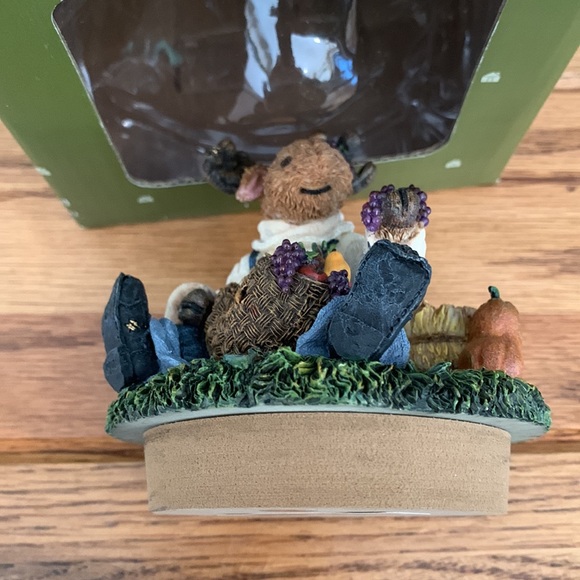 Boyd’s Bear moose jar candle topper - Picture 3 of 11